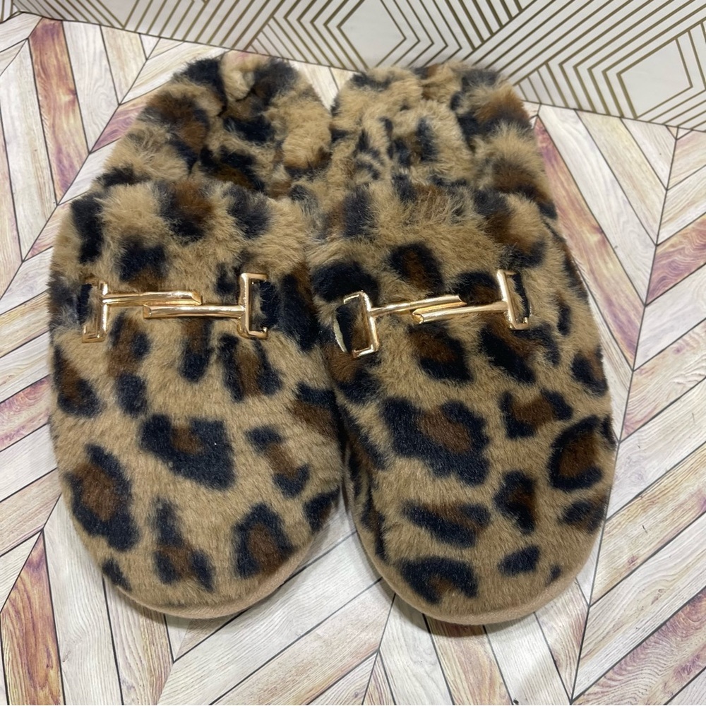Leopard Designed Fur (all faux) Women's Slippers NWOT size‎ 7/8 K4 - Picture 2 of 6